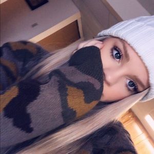 Meet your Posher, Alyssa